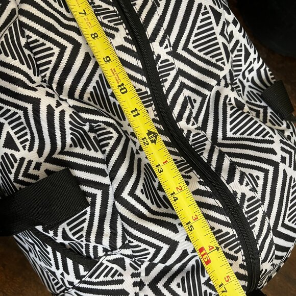 Brand New!! Roxy Duffel Bag - Picture 8 of 8